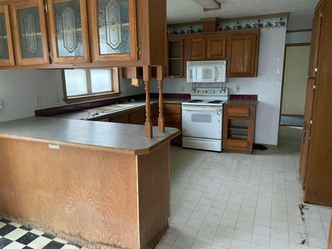 Tiny photo for 13858 Era Road, Mount Sterling, OH 43143 (MLS # 225045438)