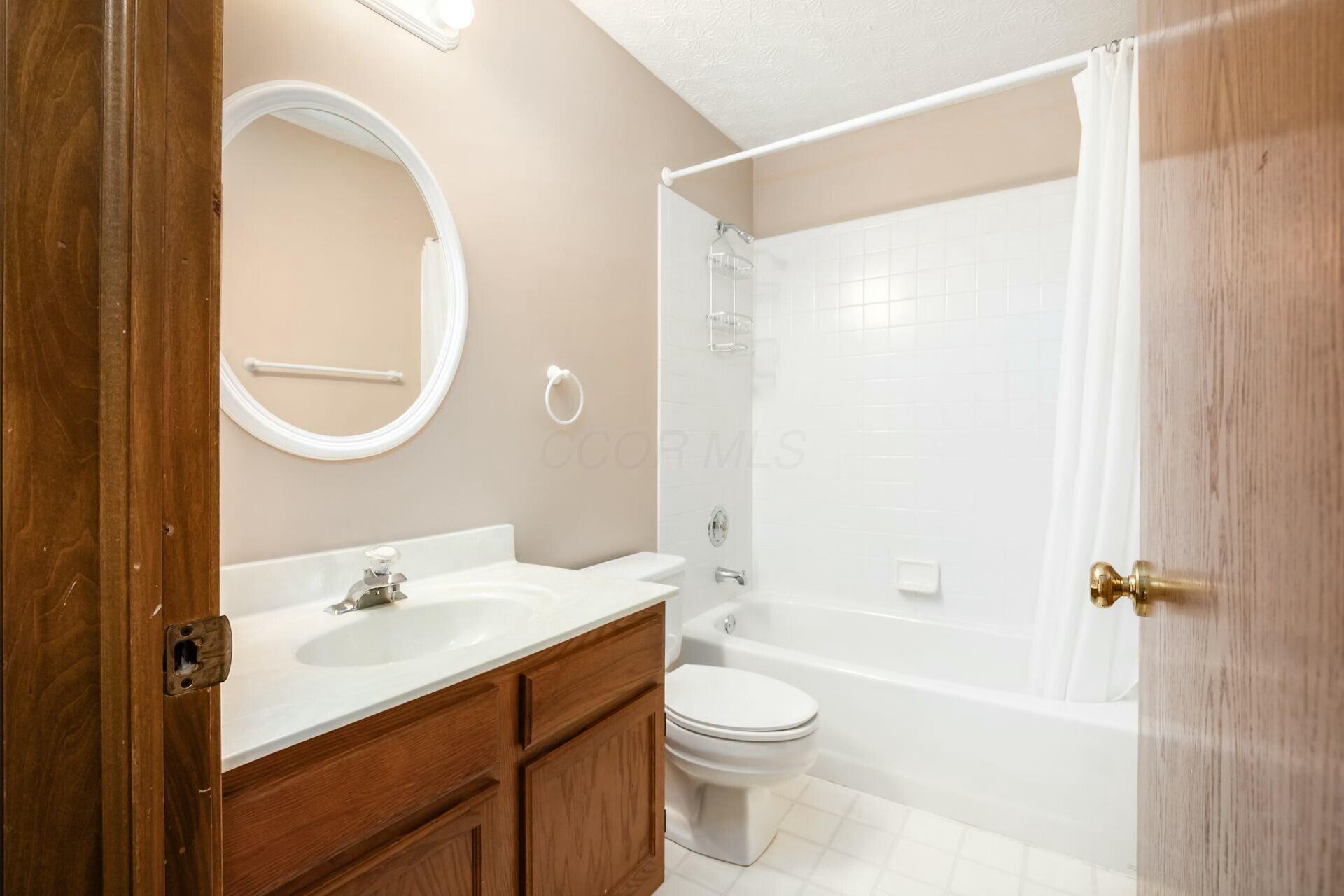 6279 Wismer Circle, Dublin, Ohio image 24