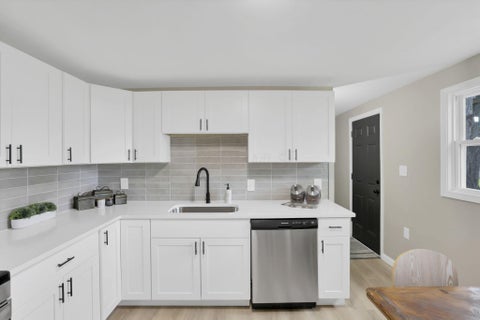 Photo of 201 Dorchester Drive, Baltimore, OH 43105 (MLS # 226021916)