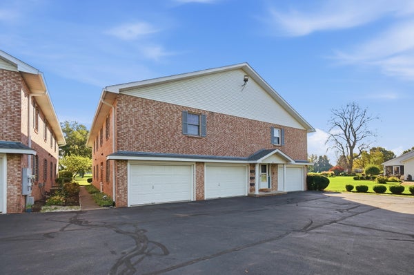 341 DICE DR APT A, WASHINGTON COURT HOUSE, OH 43160 - Image 57014e7ca64e5d8aeefd511f83790cd3/1409902743