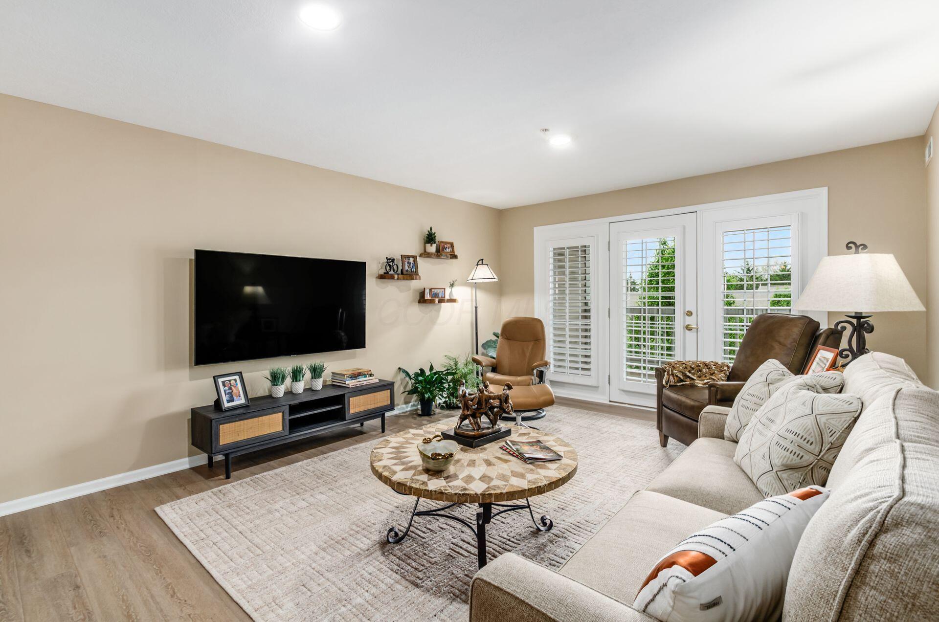 5935 N High Street 304