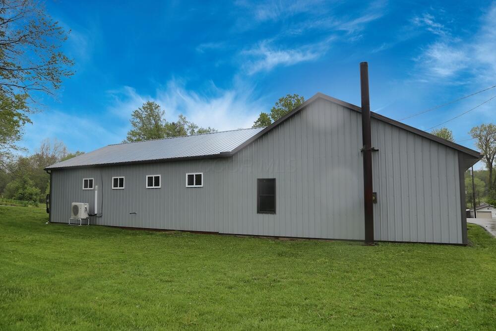 23450 Hunter Street, Howard, Ohio image 17