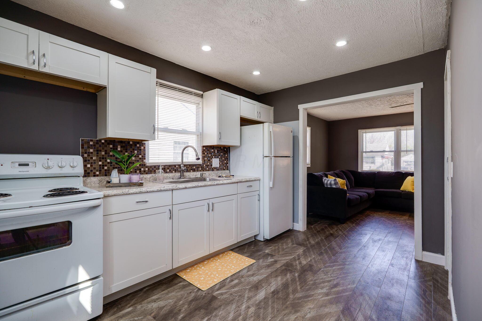 427 Rosewood Avenue, Springfield, Ohio image 11