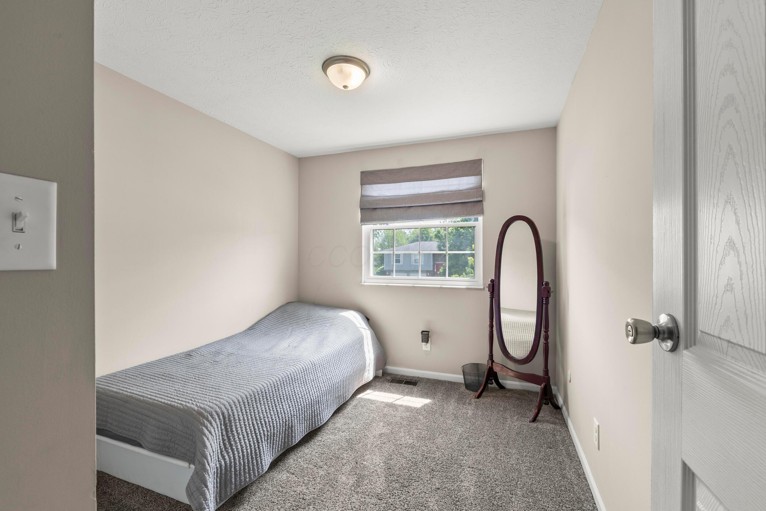 2267 Anndel Court, Grove City, Ohio image 10
