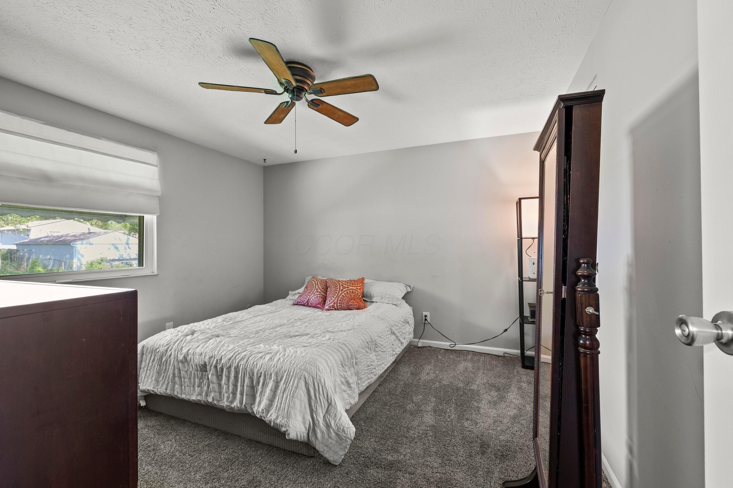 2267 Anndel Court, Grove City, Ohio image 8