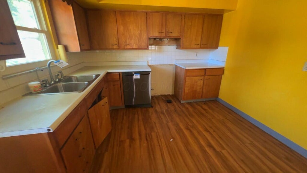 Photo of 2651 Brownfield Road, Columbus, OH 43232 (MLS # 226040536)