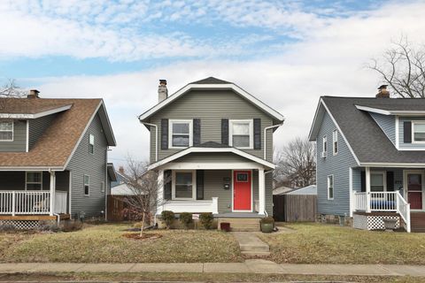 Photo of 148 E Welch Avenue, Columbus, OH 43207 (MLS # 226004886)