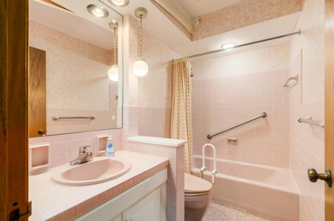 Tiny photo for 4260 Oxford Drive, Upper Arlington, OH 43220 (MLS # 226029313)
