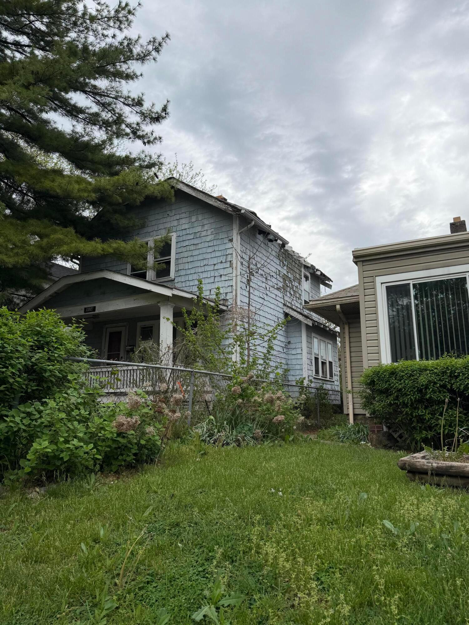 1604 Manchester Avenue