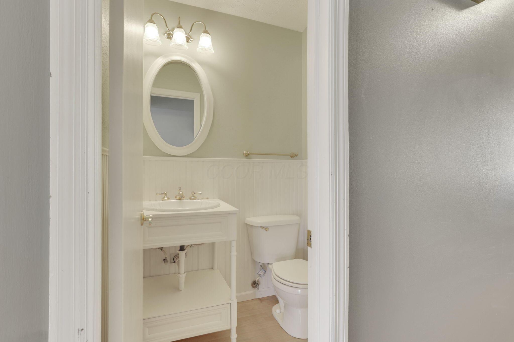 6861 Prior Place, Reynoldsburg, Ohio image 34
