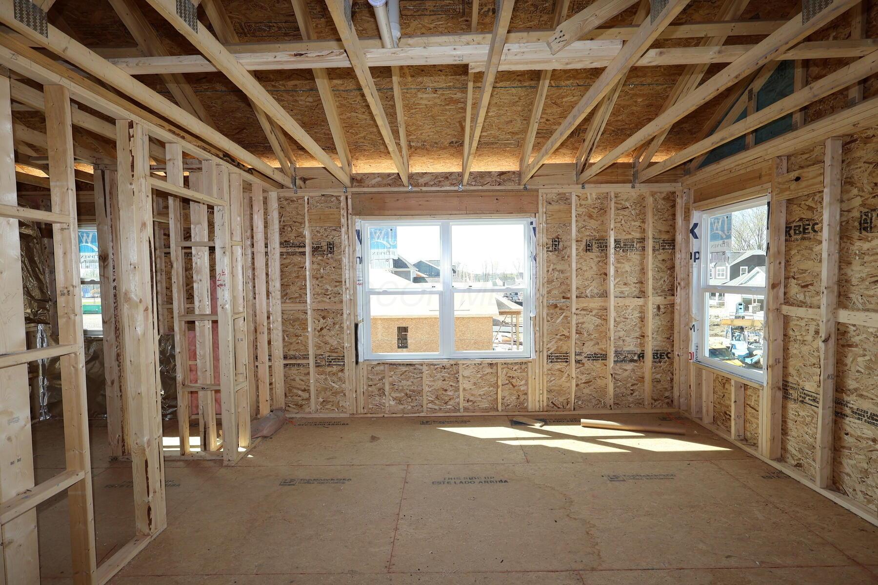 201 Isleta Drive, Pataskala, Ohio image 7