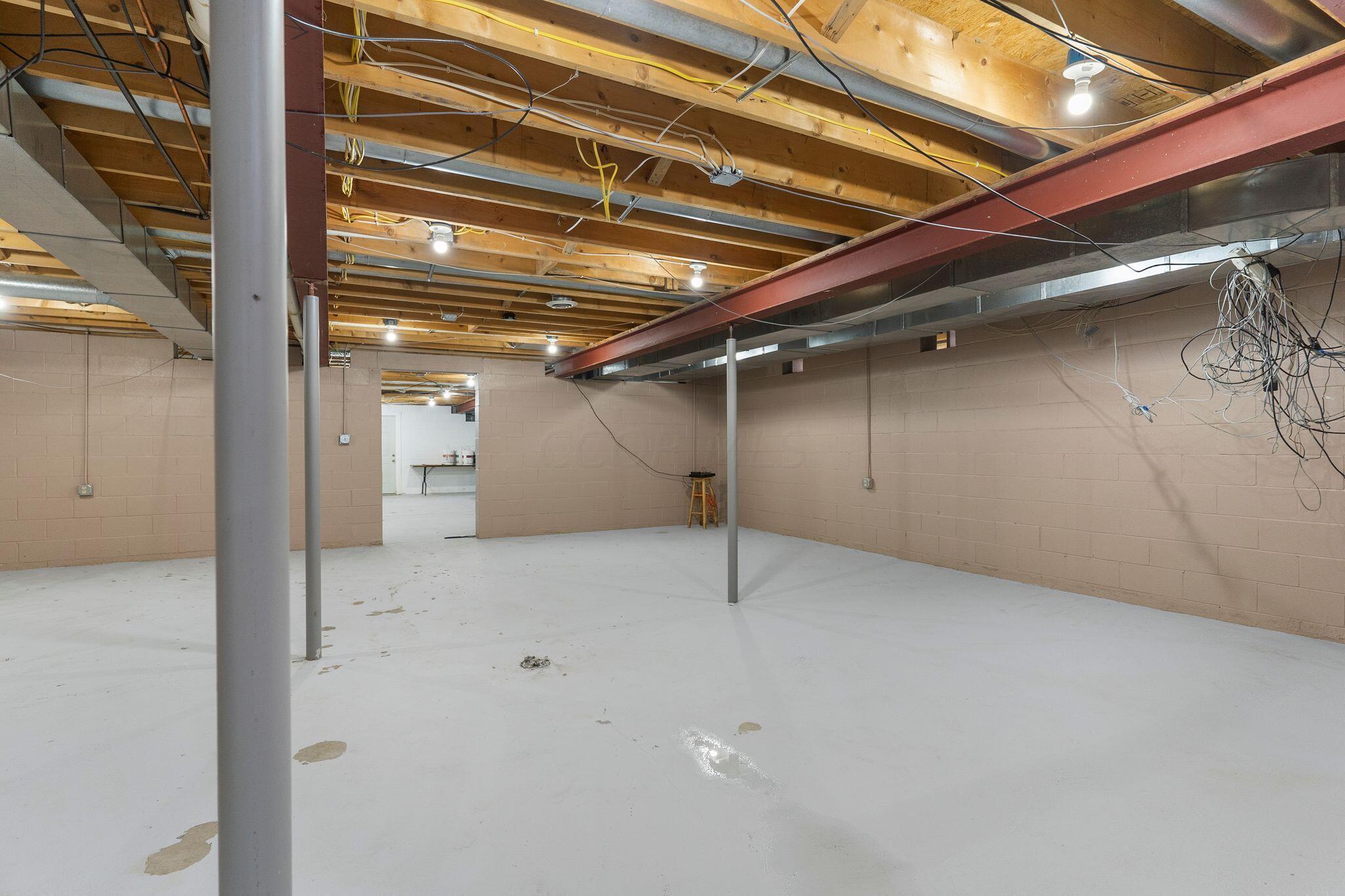 1231 Sodom Hutchings Road, Warren, Ohio image 39