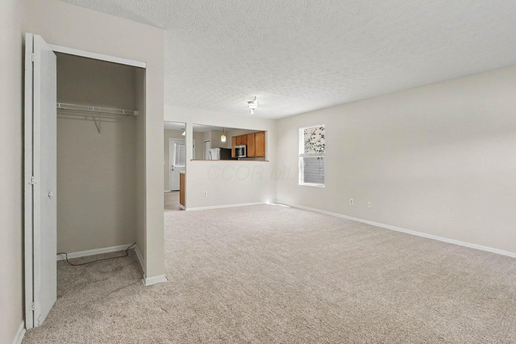 Photo of 7512 Hemrich Drive, Canal Winchester, OH 43110 (MLS # 226037323)