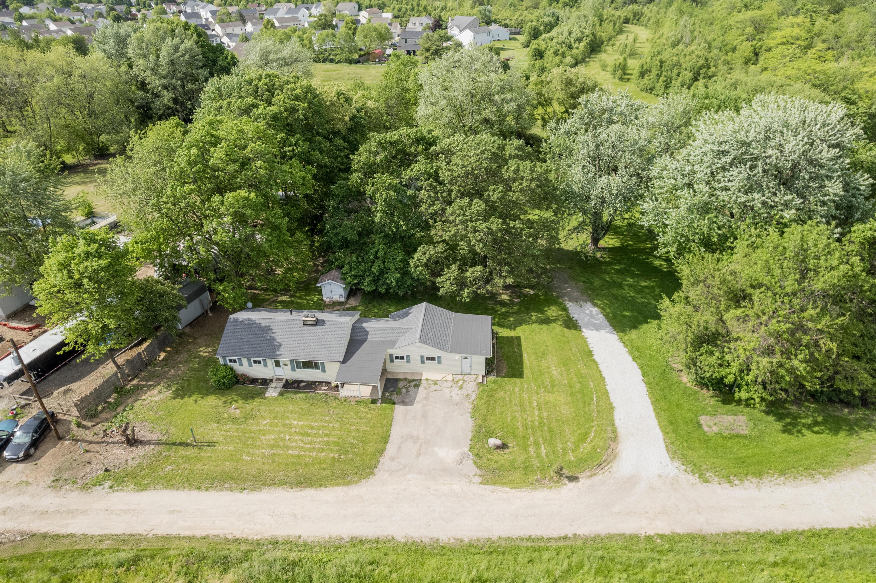 1366 Dyer Road, Grove City, Ohio image 46