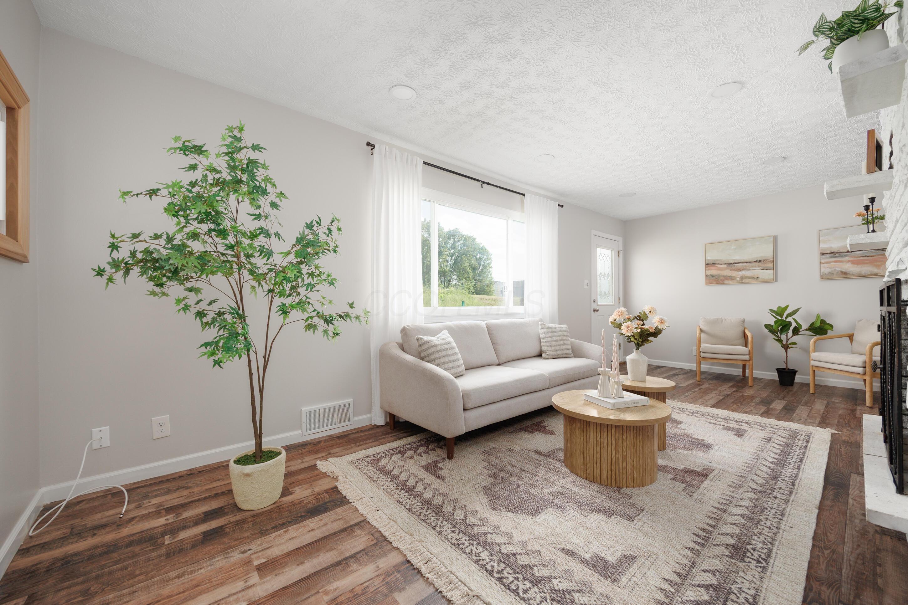 1366 Dyer Road, Grove City, Ohio image 16