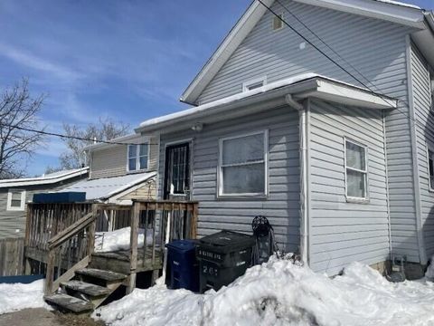 Tiny photo for 261 N Wayne Avenue, Columbus, OH 43204 (MLS # 226003270)