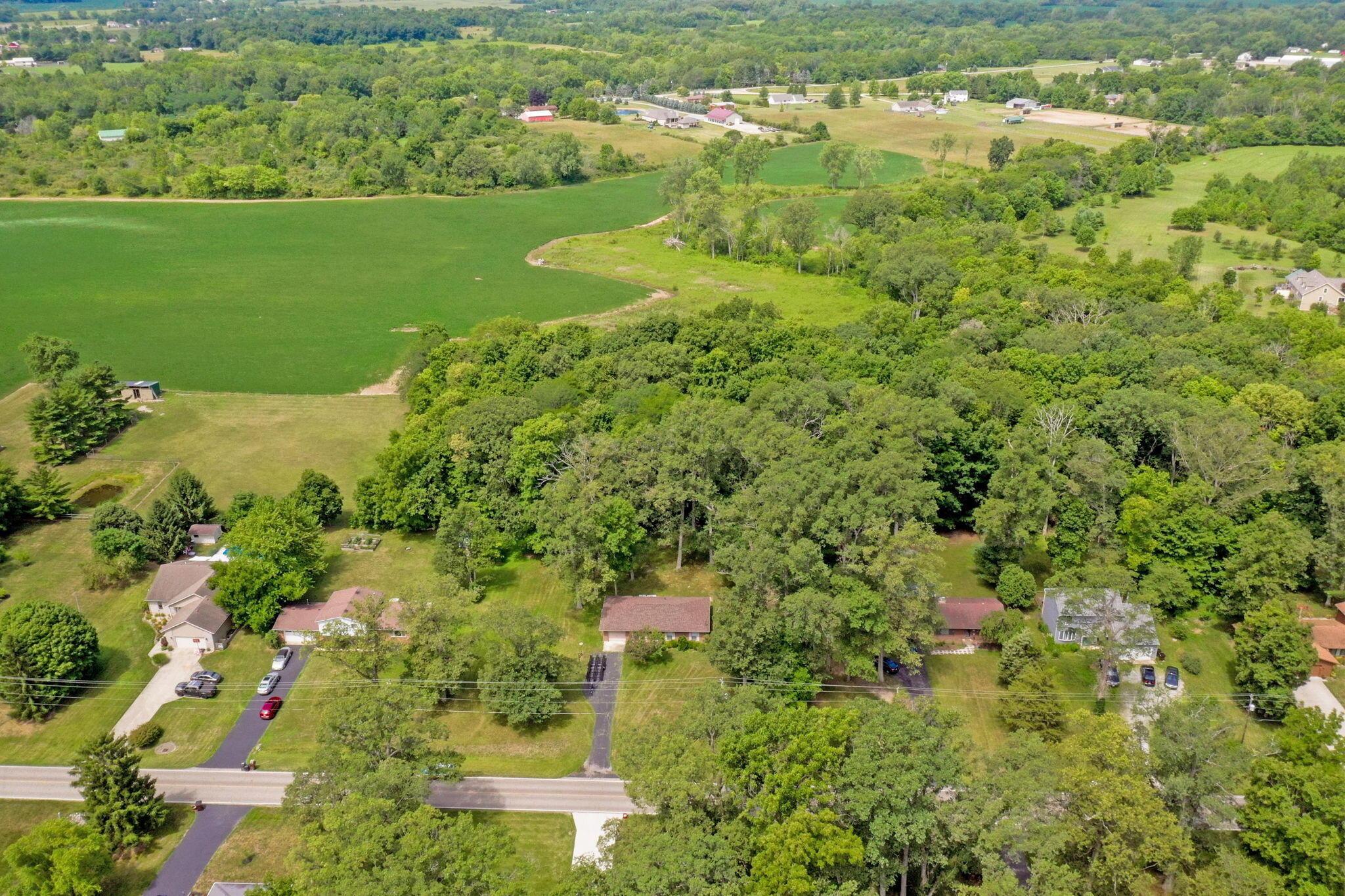 1360 W Choctaw Drive, London, Ohio image 20