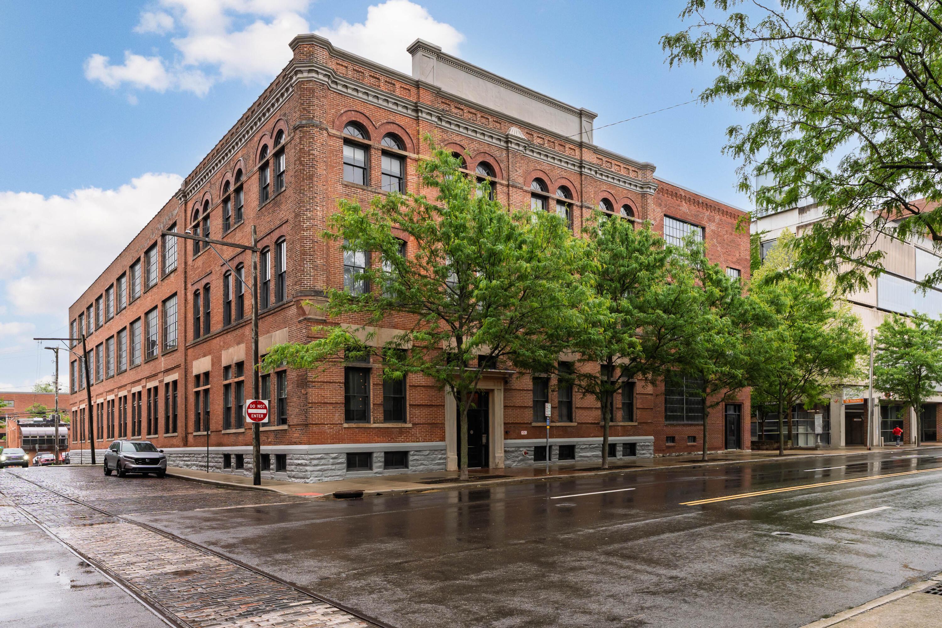 570 S Front Street 114