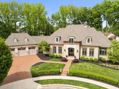 Photo of 2060 Fontenay Place, Upper Arlington, OH 43220 (MLS # 225016712)