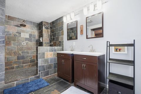 Tiny photo for 3393 Paxton Court, Hilliard, OH 43026 (MLS # 225044991)