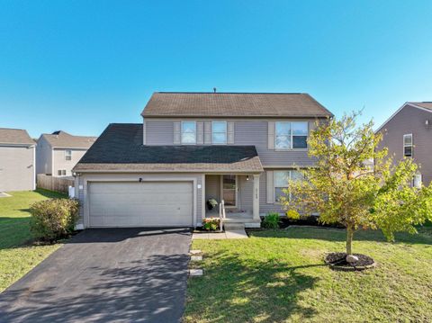 Photo of 4784 Nieles Edge Drive, Columbus, OH 43232 (MLS # 225038629) Photo of 4784 Nieles Edge Drive, Columbus, OH 43232 (MLS # 225038629)