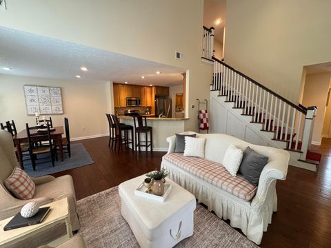Tiny photo for 5059 Calais Drive 5059 #5059, Columbus, OH 43221 (MLS # 226014220)
