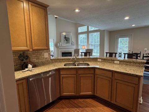 Tiny photo for 5059 Calais Drive 5059 #5059, Columbus, OH 43221 (MLS # 226014220)