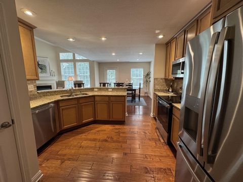 Tiny photo for 5059 Calais Drive 5059 #5059, Columbus, OH 43221 (MLS # 226014220)