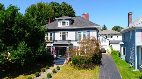 Photo of 119 E Gambier Street, Mount Vernon, OH 43050 (MLS # 225034579)