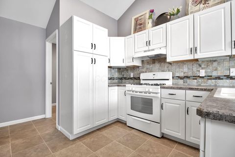 Tiny photo for 1687 Nantucket Drive, Mansfield, OH 44904 (MLS # 225045394)