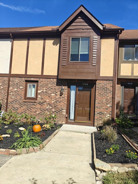 Photo of 3766 Pendlestone Drive, Columbus, OH 43230 (MLS # 226036778)