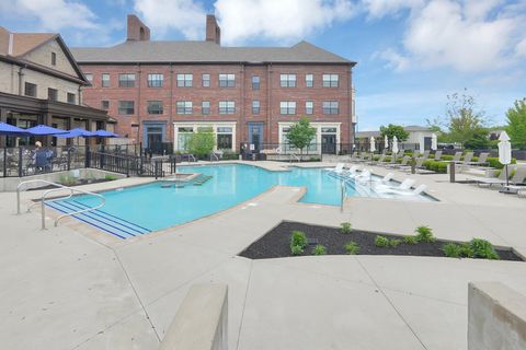 Tiny photo for 6092 Phar Lap Drive 16 #16, New Albany, OH 43054 (MLS # 225030215)