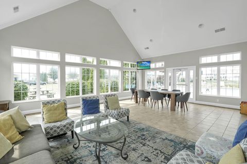 Tiny photo for 6092 Phar Lap Drive 16 #16, New Albany, OH 43054 (MLS # 225030215)