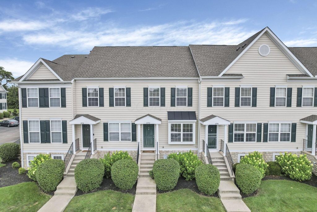 Photo for 6092 Phar Lap Drive 16 #16, New Albany, OH 43054 (MLS # 225030215)