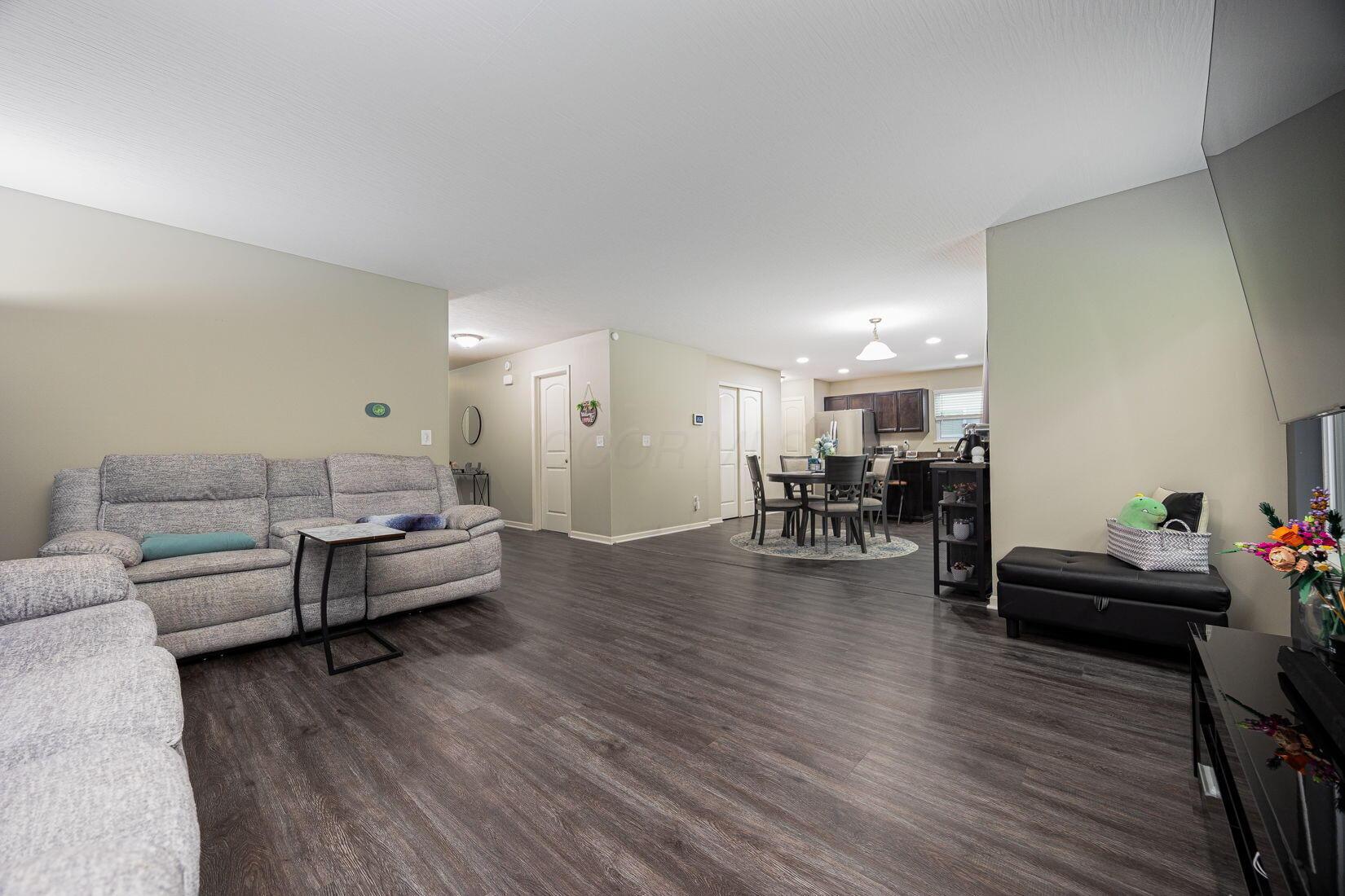 7901 Champaign Drive, Blacklick, Ohio image 12