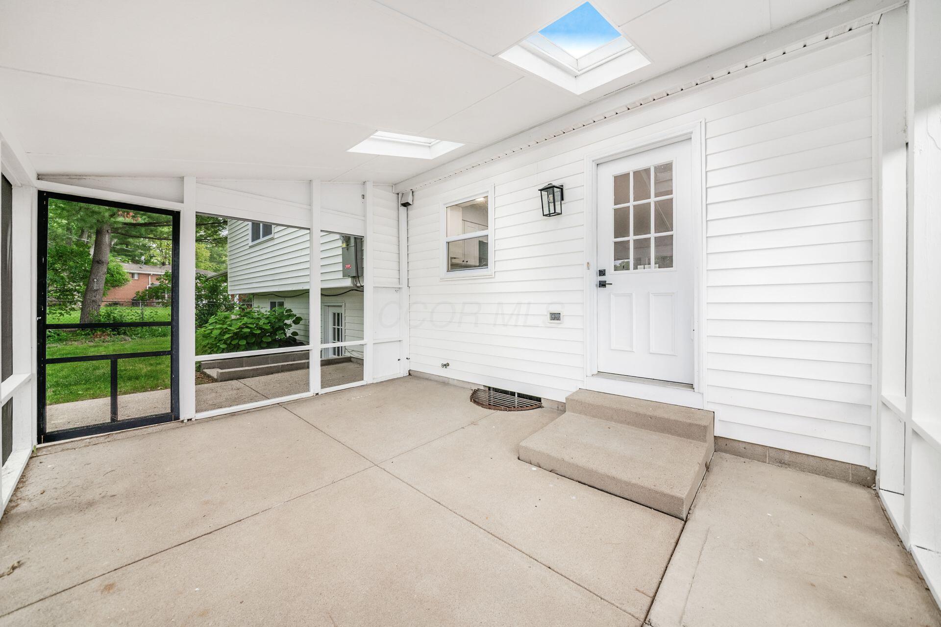 265 Storington Road, Westerville, Ohio image 32