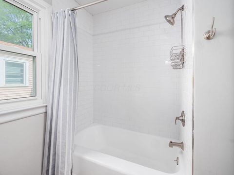 Tiny photo for 357 Canyon Drive S, Columbus, OH 43214 (MLS # 226020962)