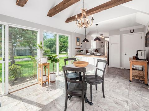 Tiny photo for 357 Canyon Drive S, Columbus, OH 43214 (MLS # 226020962)