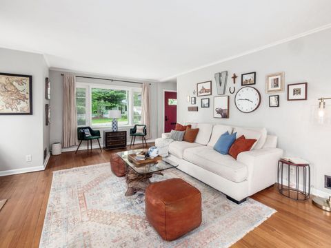 Tiny photo for 357 Canyon Drive S, Columbus, OH 43214 (MLS # 226020962)