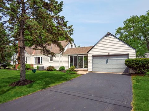 Tiny photo for 357 Canyon Drive S, Columbus, OH 43214 (MLS # 226020962)