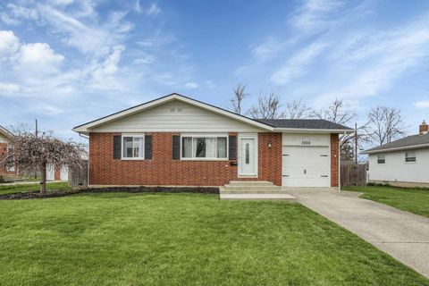 Photo of 3008 Barbee Avenue, Grove City, OH 43123 (MLS # 226009130)