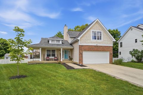 Photo of 42 Leafy Knoll Way, Johnstown, OH 43031 (MLS # 226021934)