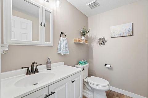 Tiny photo for 42 Leafy Knoll Way, Johnstown, OH 43031 (MLS # 226021934)