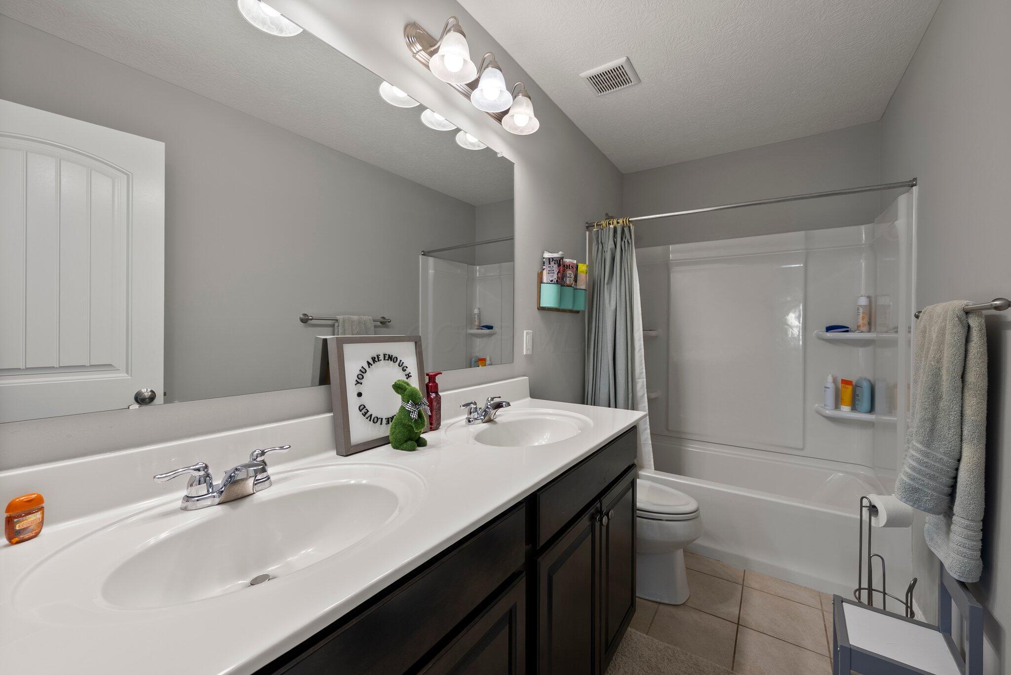 5251 Louden Drive, Lewis Center, Ohio image 31