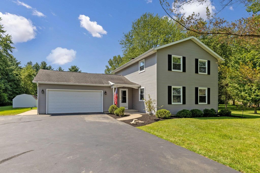 Photo for 7485 Central College Road, New Albany, OH 43054 (MLS # 225030232)