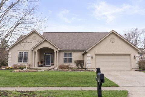 Photo of 833 Aldengate Drive, Galloway, OH 43119 (MLS # 226007907)