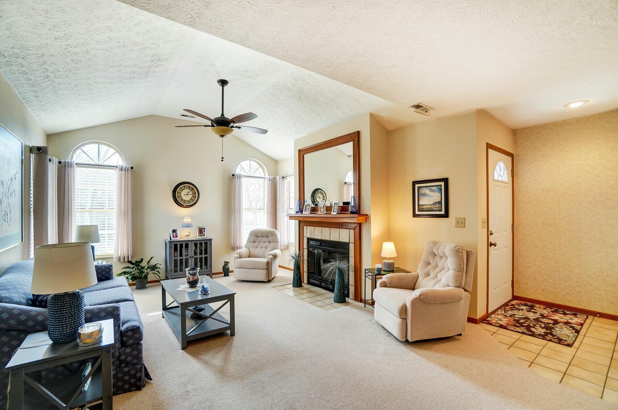 4965 Berry Leaf Place, Hilliard, Ohio image 4