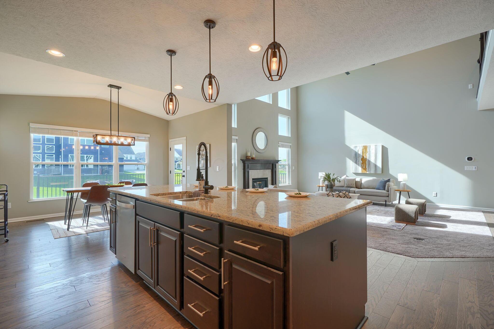 5511 Timber Heights Lane, Grove City, Ohio image 16
