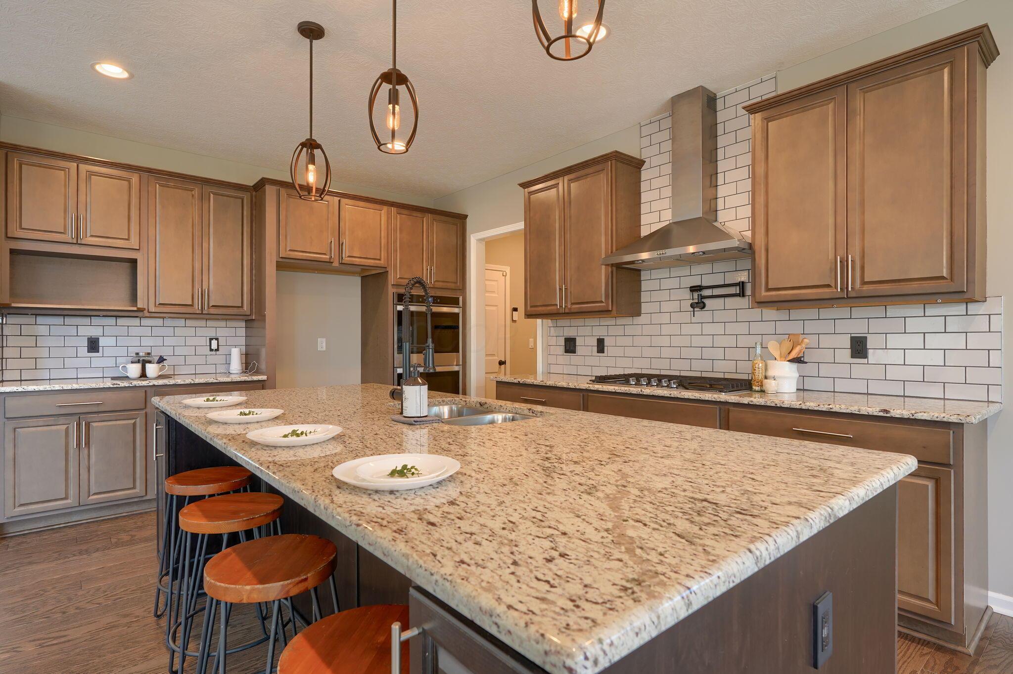 5511 Timber Heights Lane, Grove City, Ohio image 18