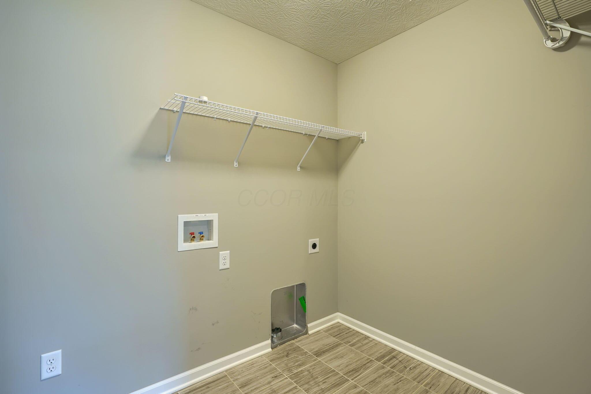 5511 Timber Heights Lane, Grove City, Ohio image 39